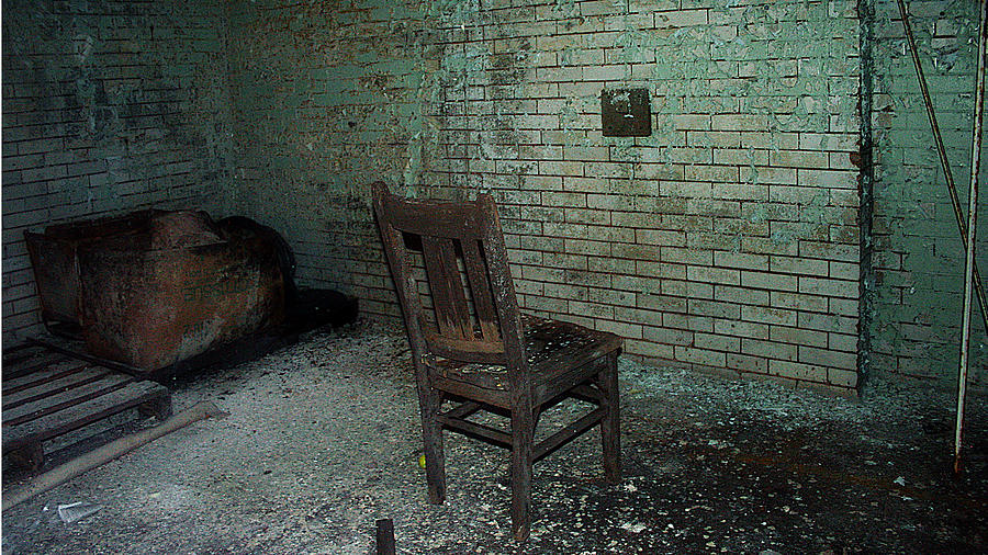 pennhurst-basement-chair-w-scott-phillips